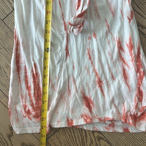 Wrap-around Dress - Picture 8 of 9